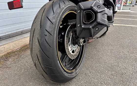 Gebrauchtmotorrad Kawasaki Ninja 1100SX SE - Bild 7