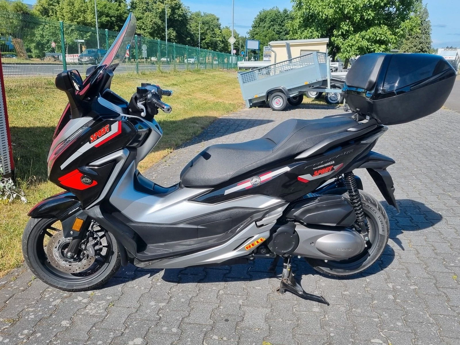 Honda NSS 300 Forza