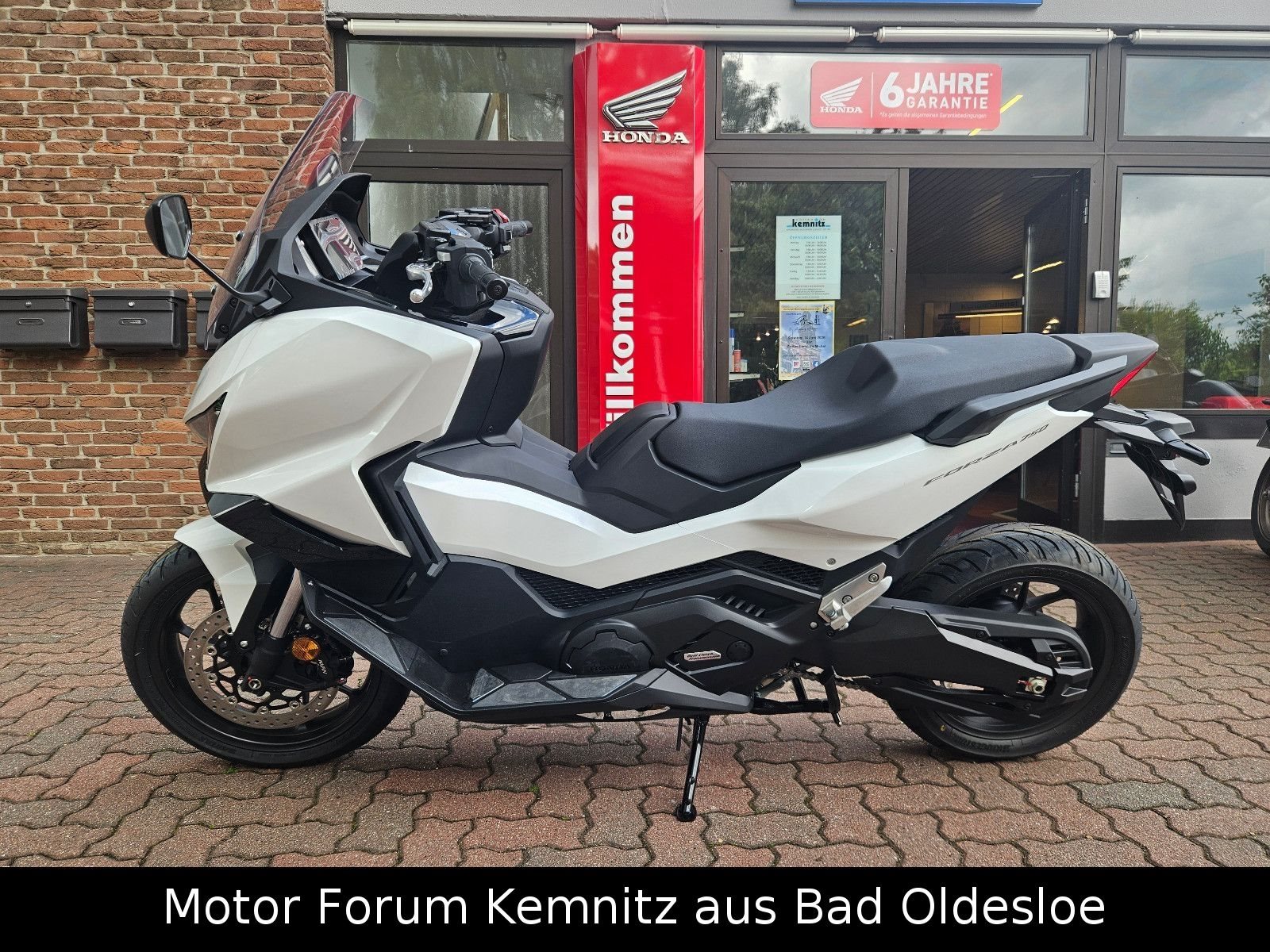 Honda Forza 750