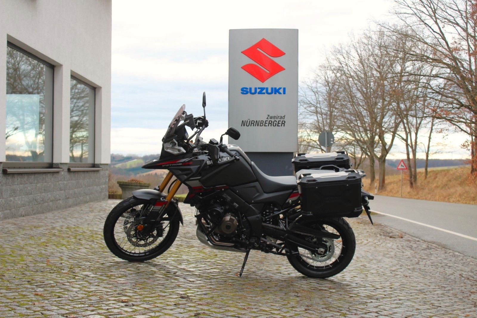 Suzuki V-Strom 1050DE Travel Edition