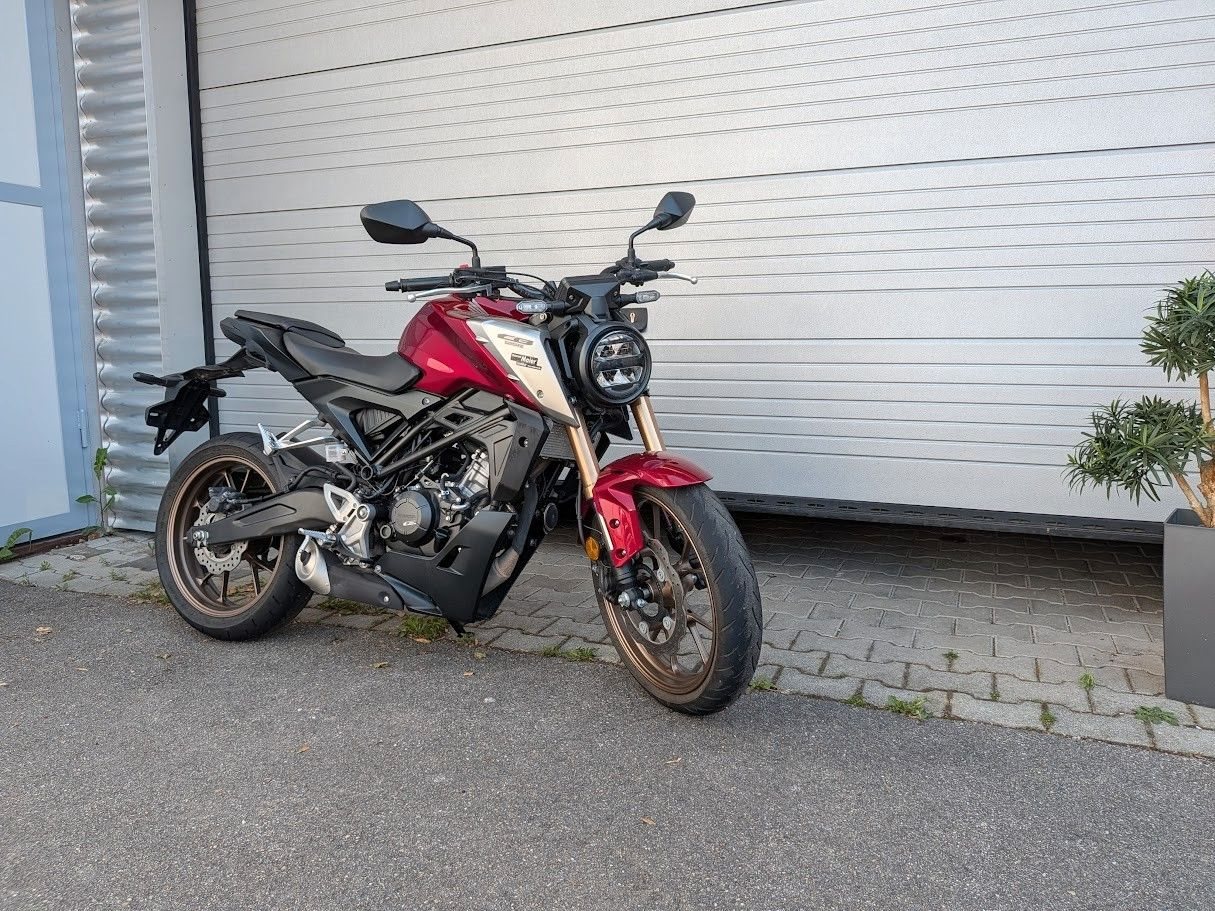 Honda CB125R