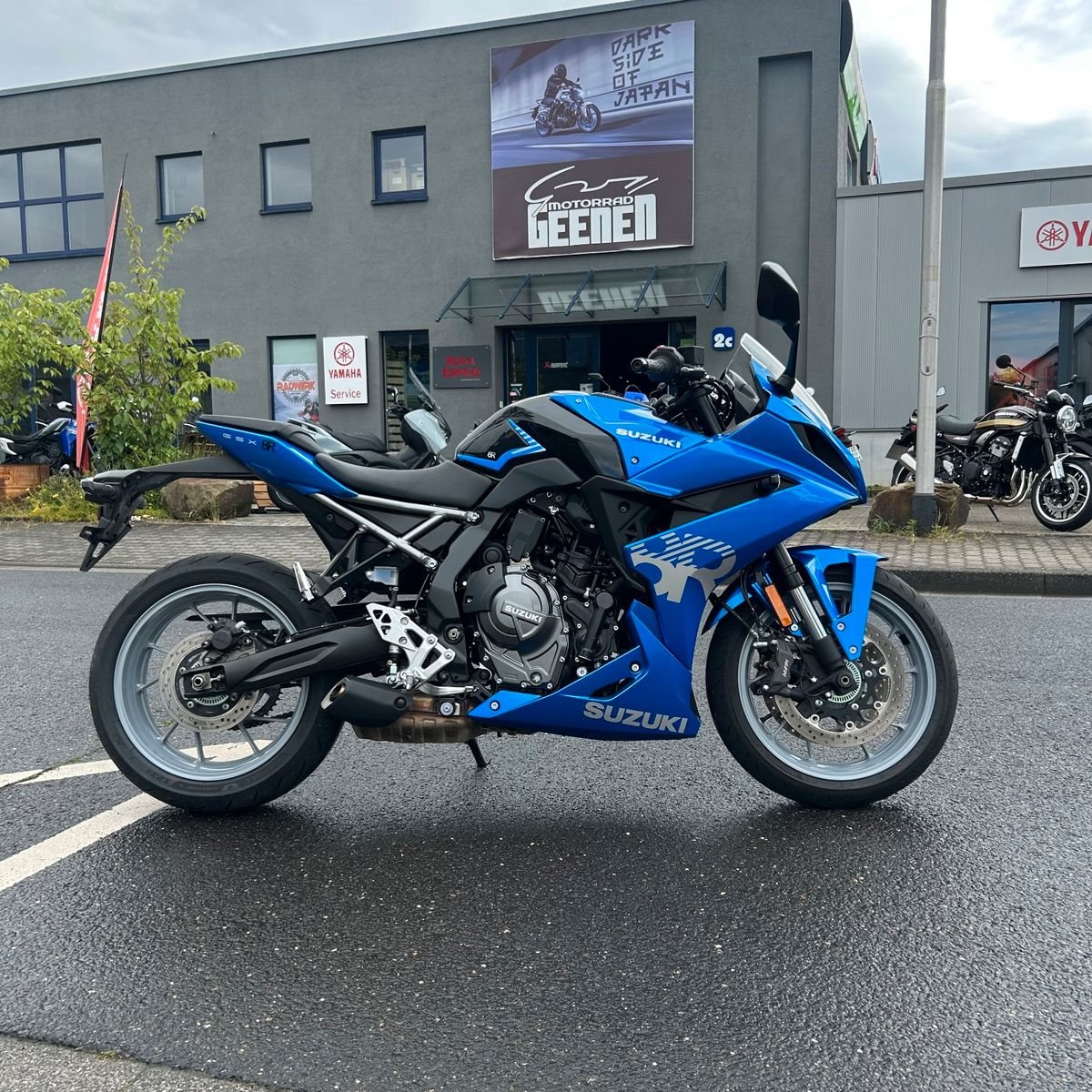 Suzuki GSX-8R