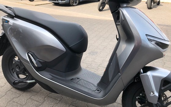 Gebrauchtmotorrad Honda CUV e: - Bild 11