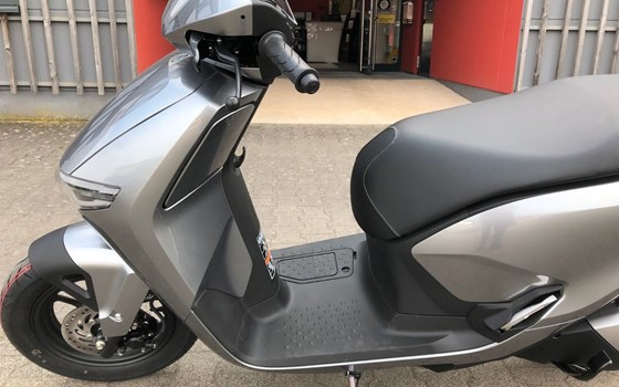 Gebrauchtmotorrad Honda CUV e: - Bild 4