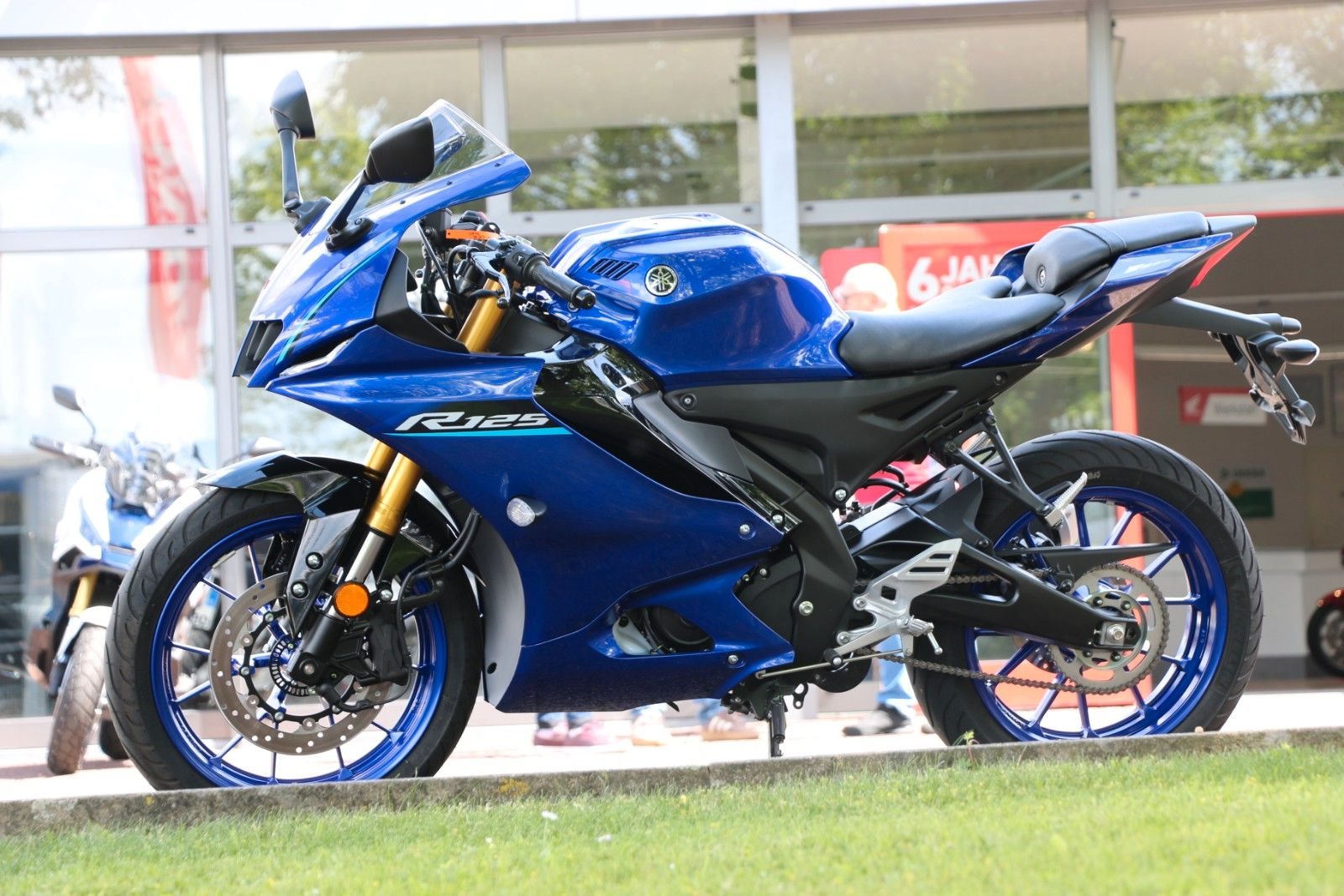 Yamaha R125
