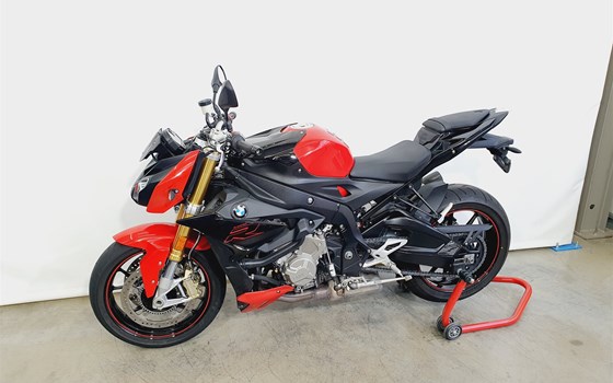 Gebrauchtmotorrad BMW S 1000 R - Bild 6