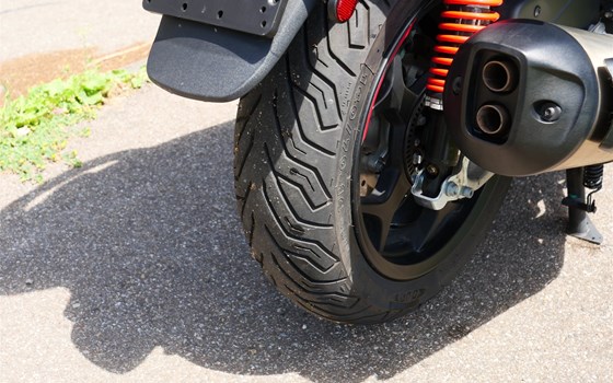 Gebrauchtmotorrad Piaggio MP3 500 hpe Sport Advanced - Bild 11