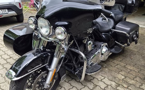 Gebrauchtmotorrad Harley-Davidson Road King Classic FLHRC - Bild 10