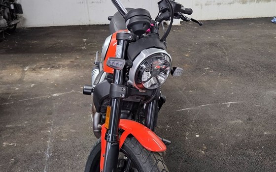 Gebrauchtmotorrad Ducati Scrambler Icon - Bild 2