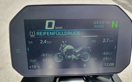 Gebrauchtmotorrad BMW F 900 R - Bild 11