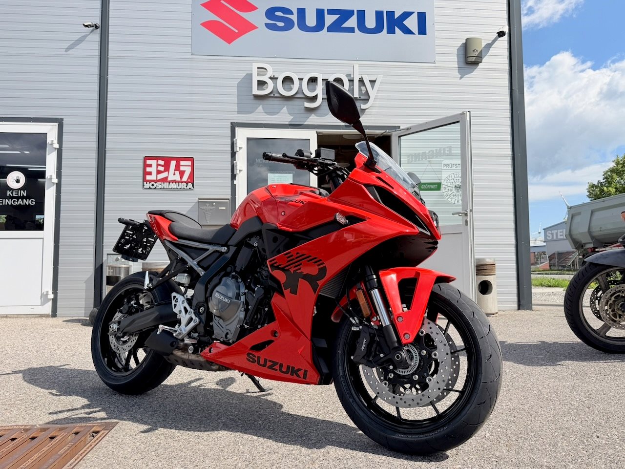 Suzuki GSX-8R