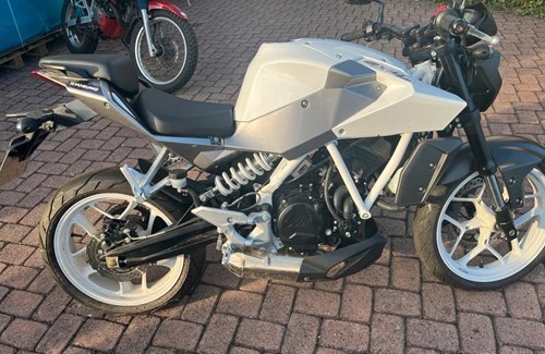 Gebrauchtmotorrad Hyosung GD 250i