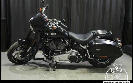 Gebrauchtmotorrad Harley-Davidson Softail Sport Glide FLSB - Bild 2