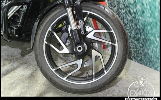 Gebrauchtmotorrad Harley-Davidson Softail Sport Glide FLSB - Bild 20