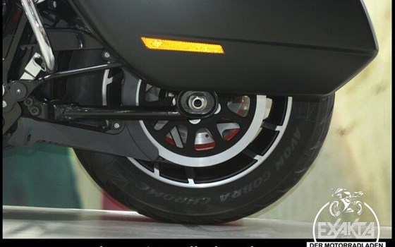 Gebrauchtmotorrad Harley-Davidson Softail Sport Glide FLSB - Bild 22