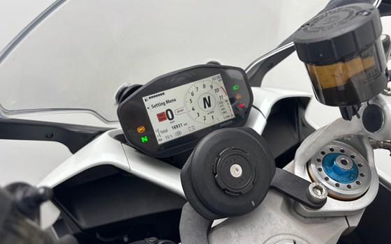 Gebrauchtmotorrad Ducati SuperSport 950 S - Bild 2