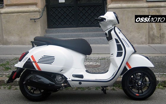 Gebrauchtmotorrad Vespa GTS 300 Super Sport - Bild 1