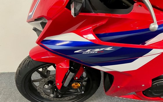 Neufahrzeug Honda CBR500R E-Clutch - Bild 11