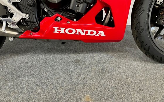 Neufahrzeug Honda CBR500R E-Clutch - Bild 8