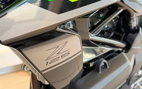 Neufahrzeug Kawasaki Z125 - Bild 3