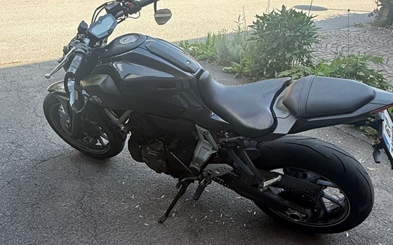 Gebrauchtmotorrad Yamaha MT-07 - Bild 1