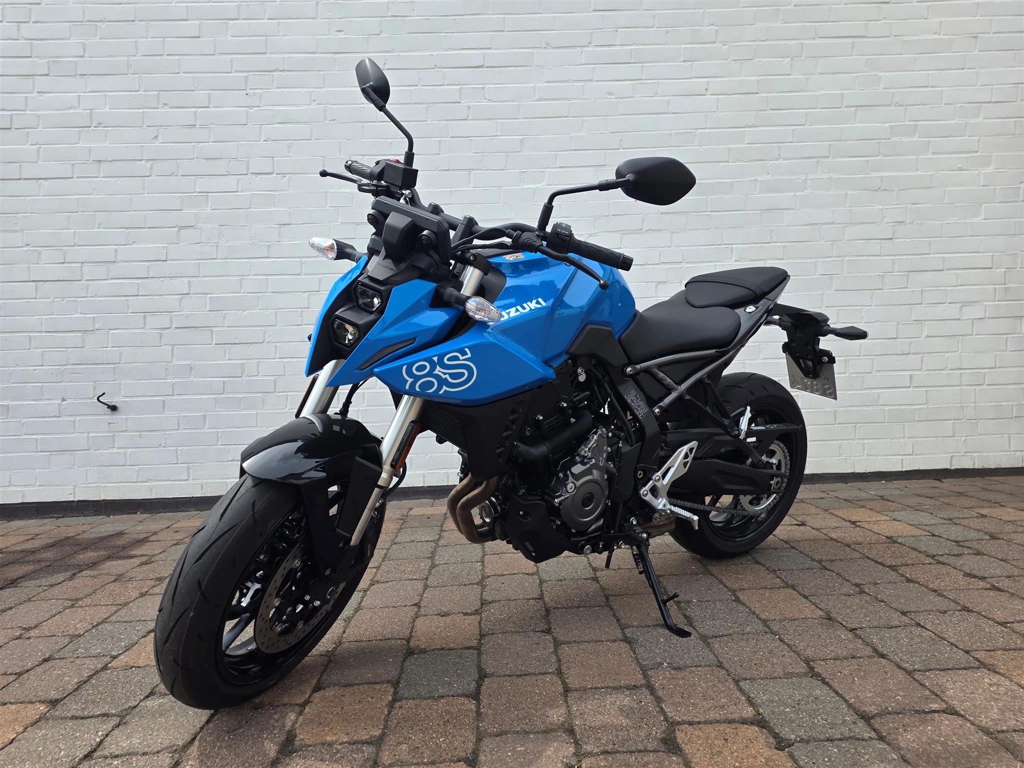 Suzuki GSX-8S