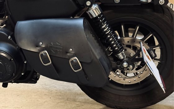 Gebrauchtmotorrad Harley-Davidson Sportster XL 883 N Iron - Bild 25