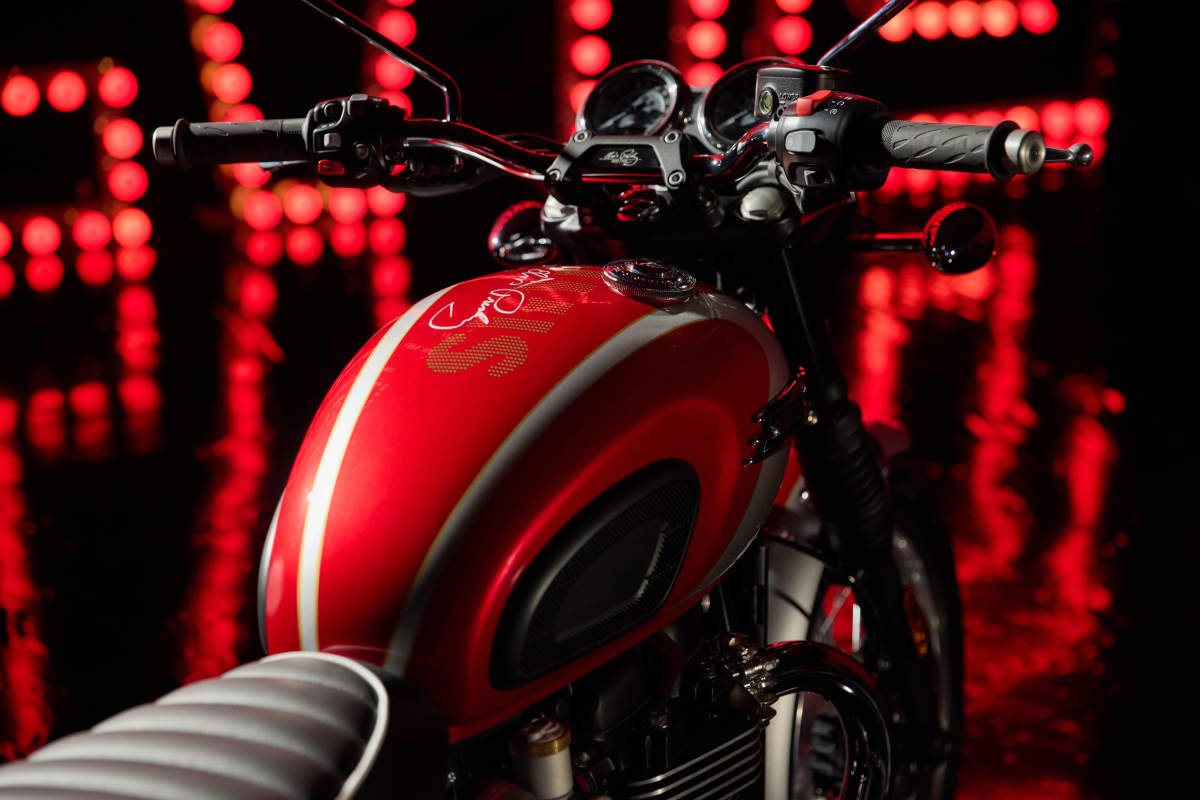 Triumph Bonneville T120<br />Elvis Edition