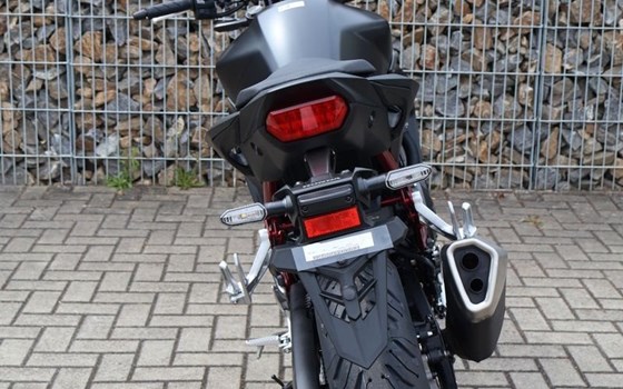 Gebrauchtmotorrad Honda CB750 Hornet - Bild 6