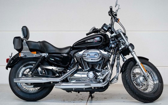 Gebrauchtmotorrad Harley-Davidson Sportster XL 1200C Custom - Bild 1