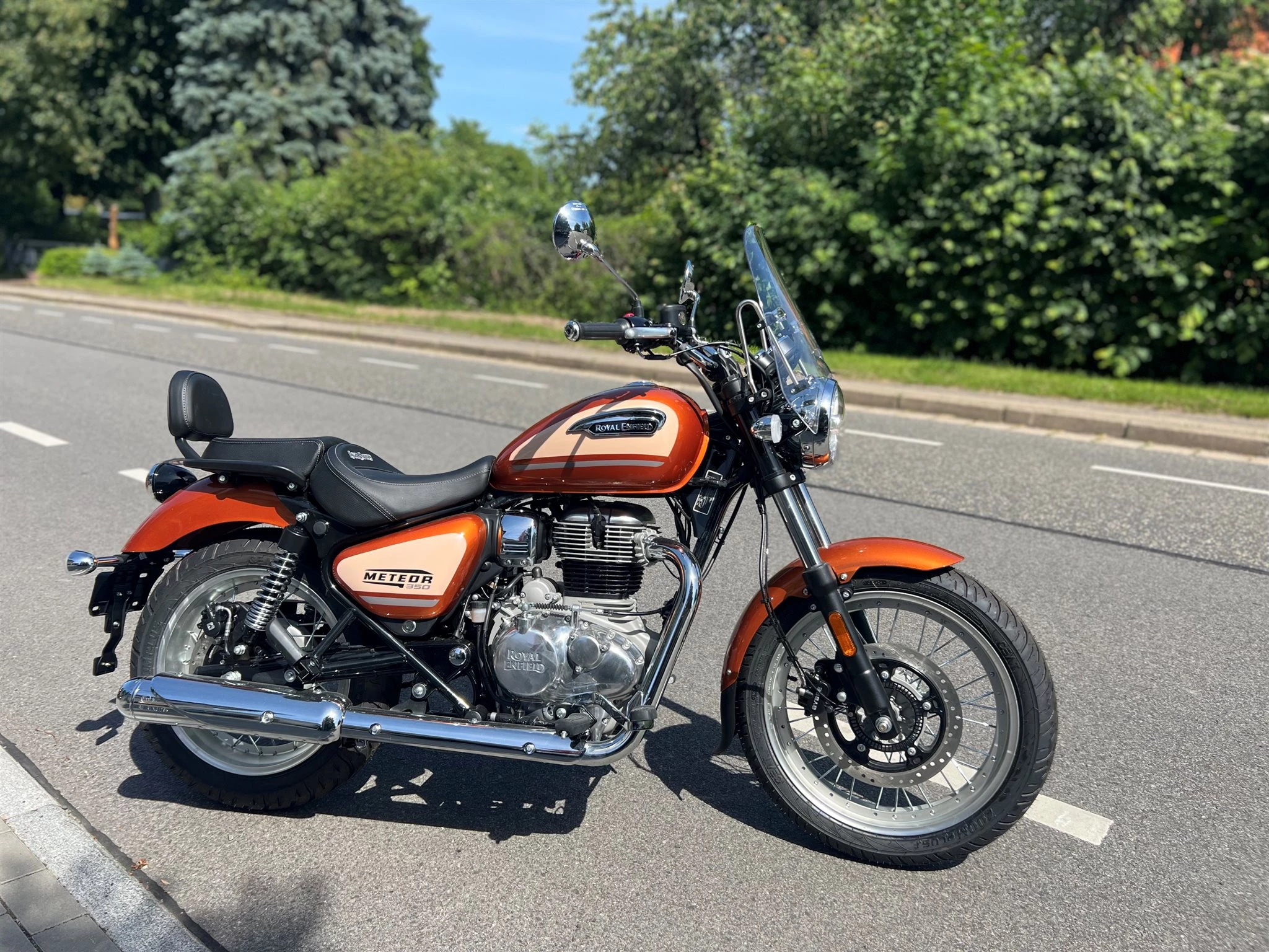 Royal Enfield Meteor 350 Supernova