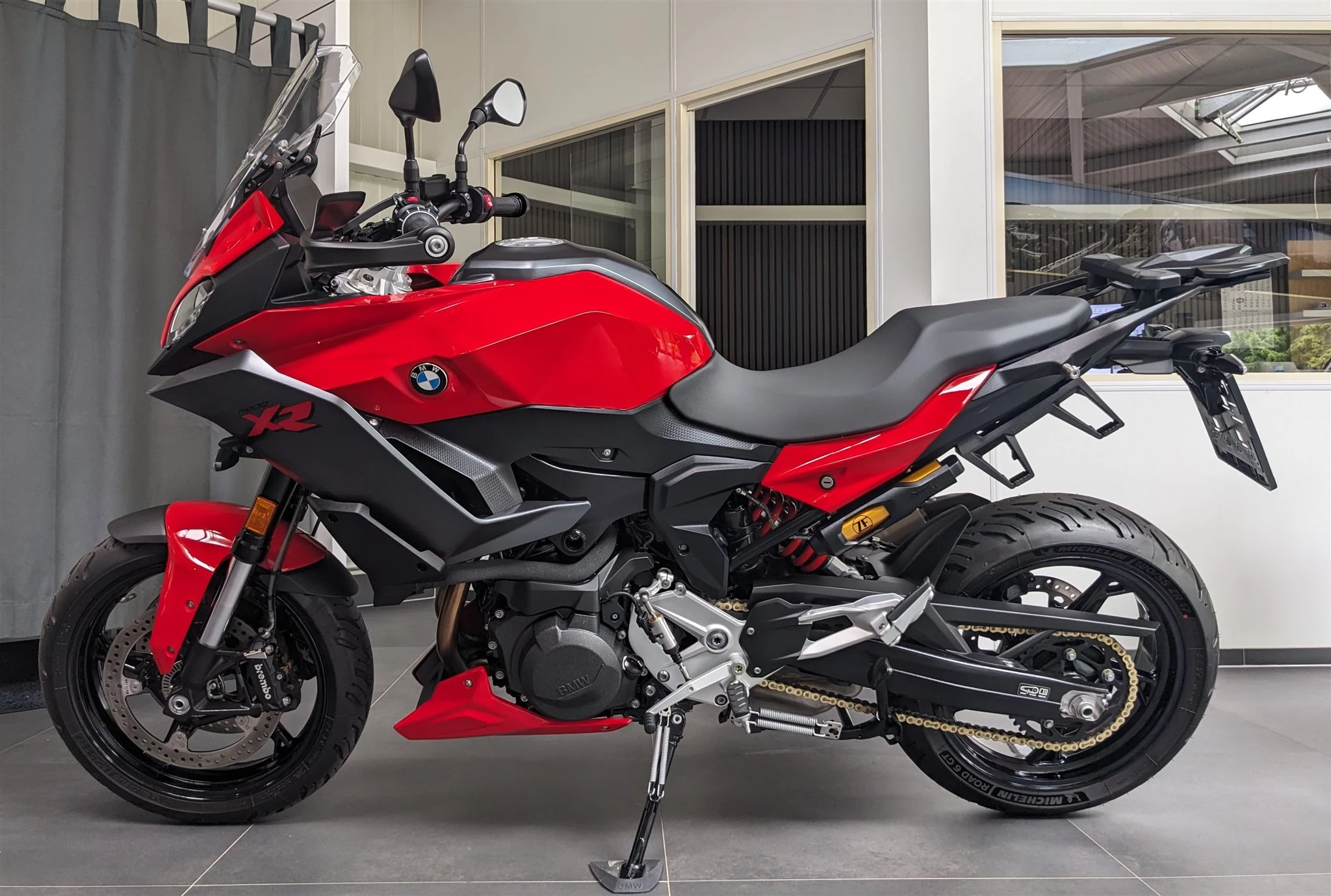 BMW F 900 XR