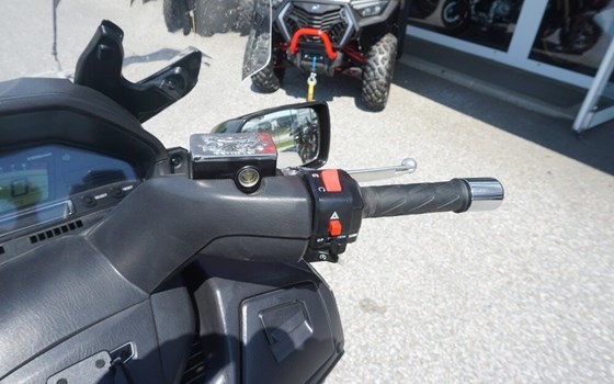 Gebrauchtmotorrad Suzuki Burgman 650 - Bild 9