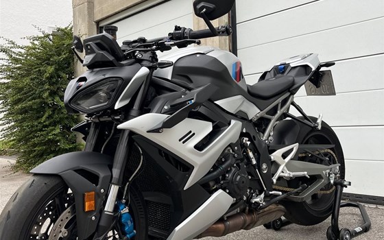 Gebrauchtmotorrad BMW M 1000 R - Bild 1