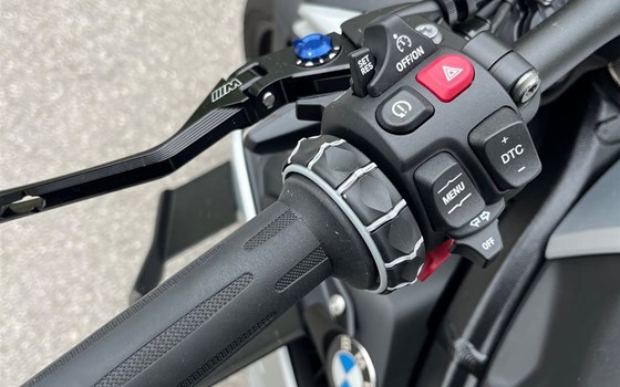 Gebrauchtmotorrad BMW M 1000 R - Bild 4