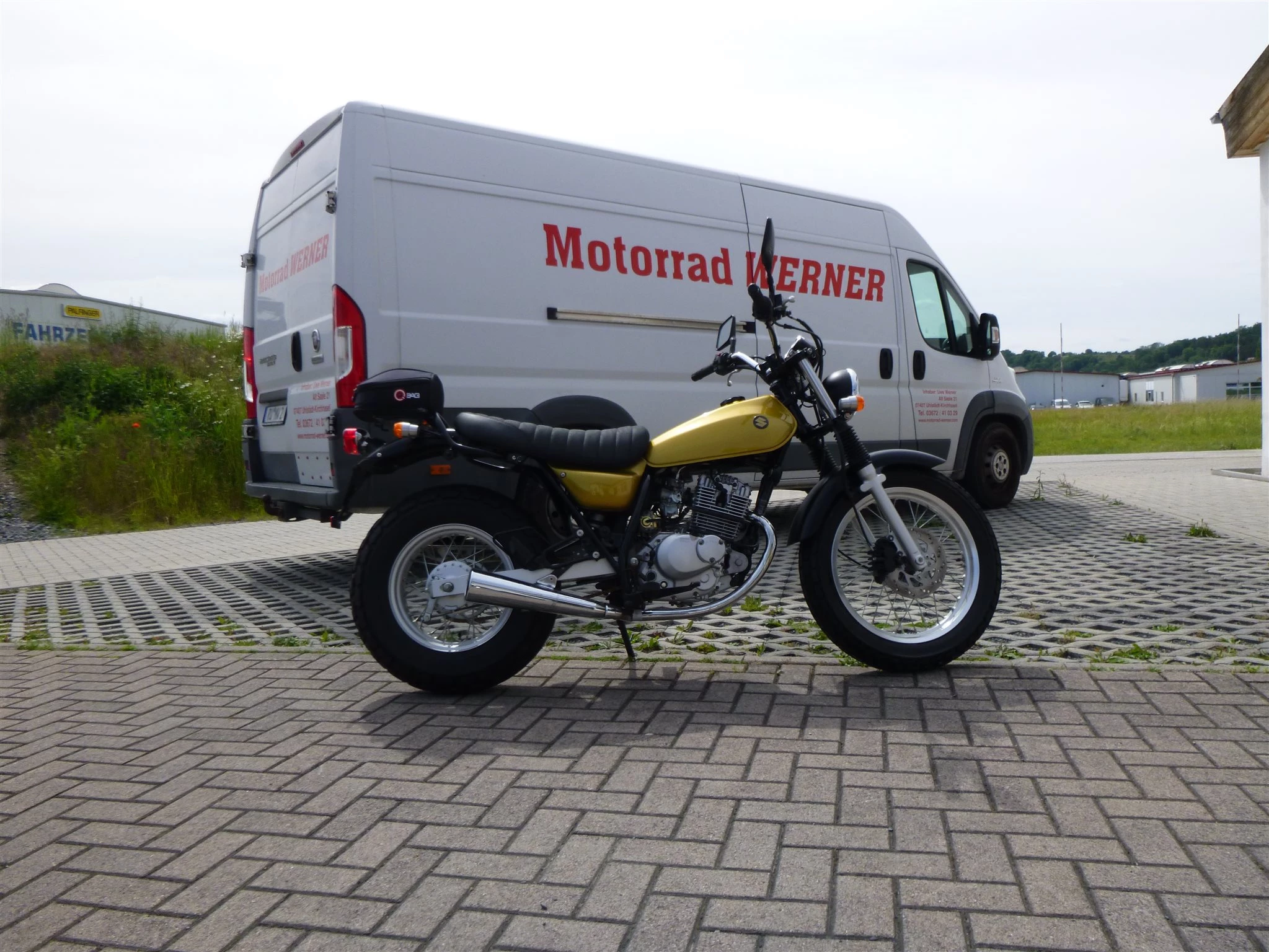 Suzuki RV 125