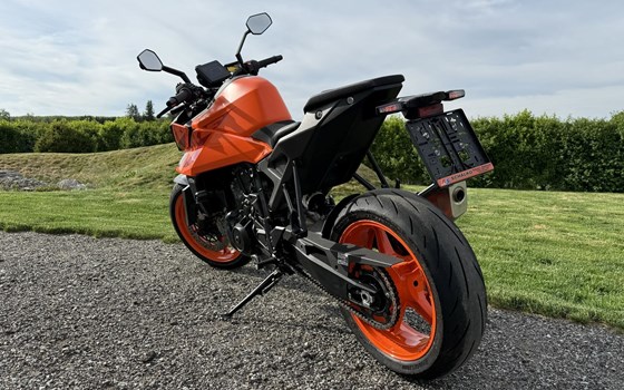 Gebrauchtmotorrad KTM 990 Duke - Bild 4