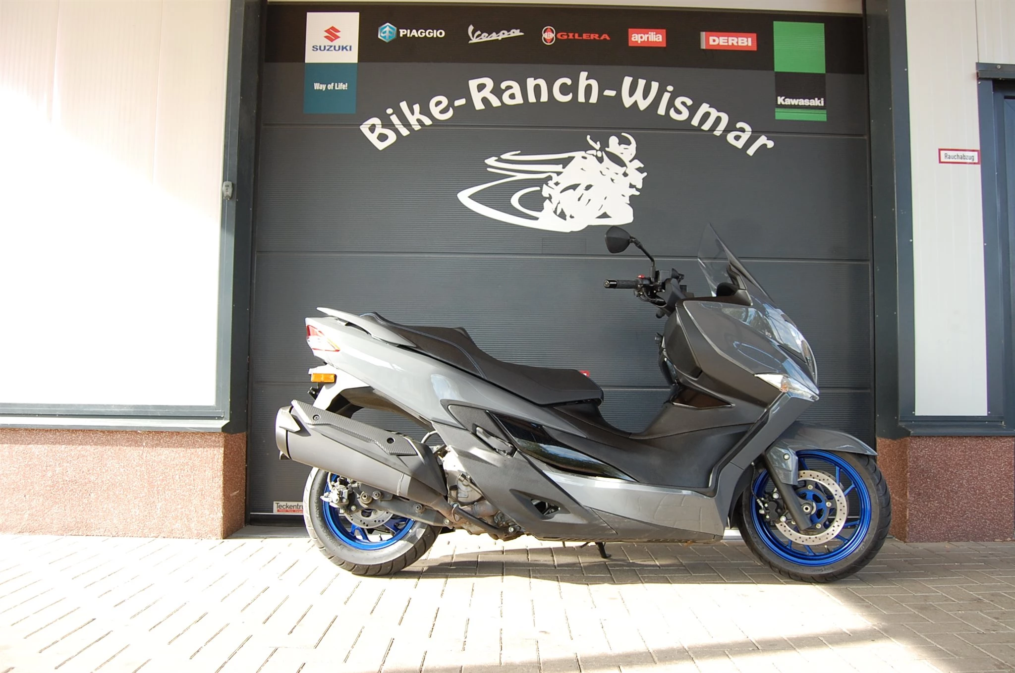 Suzuki Burgman 400