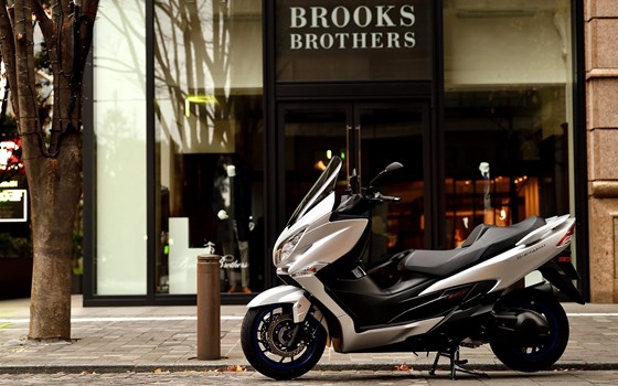 Gebrauchtmotorrad Suzuki Burgman 400 - Bild 9