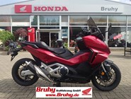 Honda Forza 750