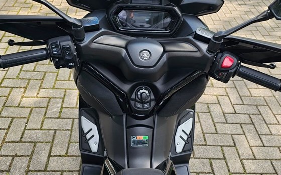 Gebrauchtmotorrad Yamaha XMAX 300 Tech MAX - Bild 13