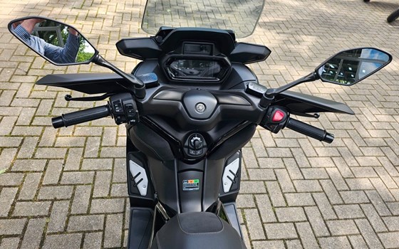 Gebrauchtmotorrad Yamaha XMAX 300 Tech MAX - Bild 14