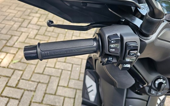 Gebrauchtmotorrad Yamaha XMAX 300 Tech MAX - Bild 15