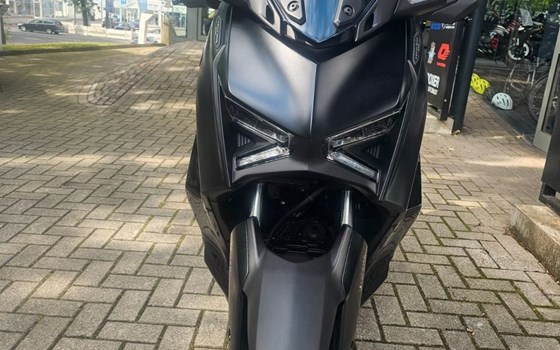 Gebrauchtmotorrad Yamaha XMAX 300 Tech MAX - Bild 6