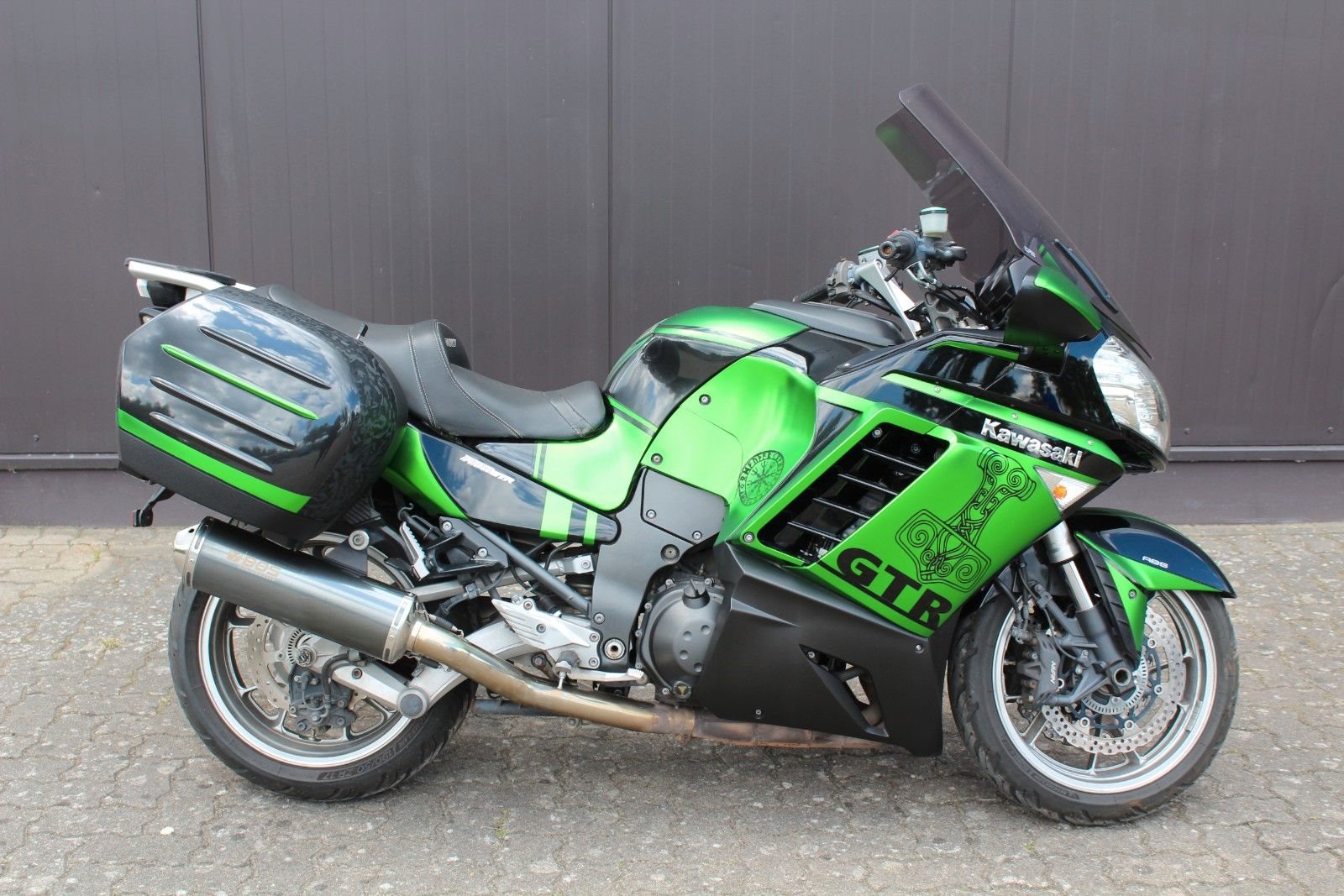 Kawasaki GTR 1400