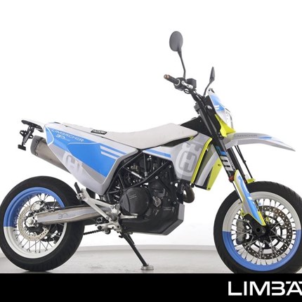 GEBRAUCHTFAHRZEUG Husqvarna 701 Supermoto