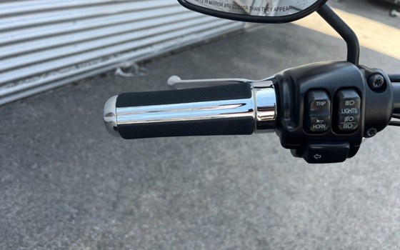 Gebrauchtmotorrad Harley-Davidson Sportster XL 883 R Roadster - Bild 13