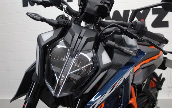 Neufahrzeug KTM 390 Duke - Bild 6