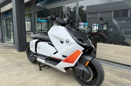 BMW CE 04