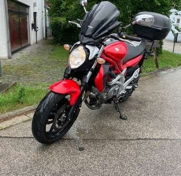 Gebrauchtmotorrad Suzuki SFV 650 Gladius - Bild 4